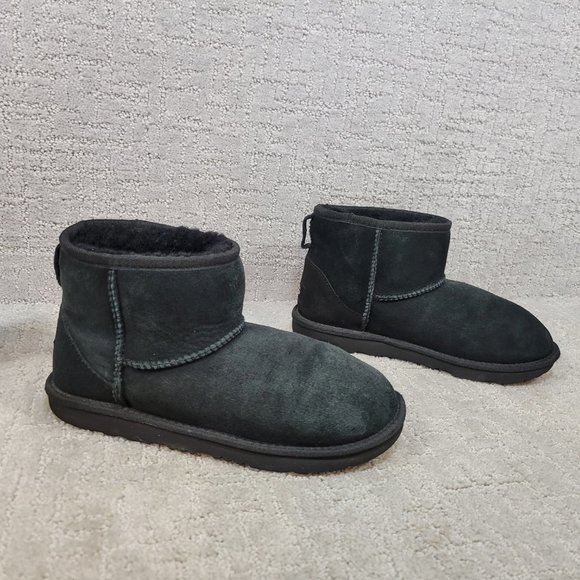 UGG Classic Mini II Women's Size 5 Black Suede Slip On Ankle Boot - Picture 5 of 10